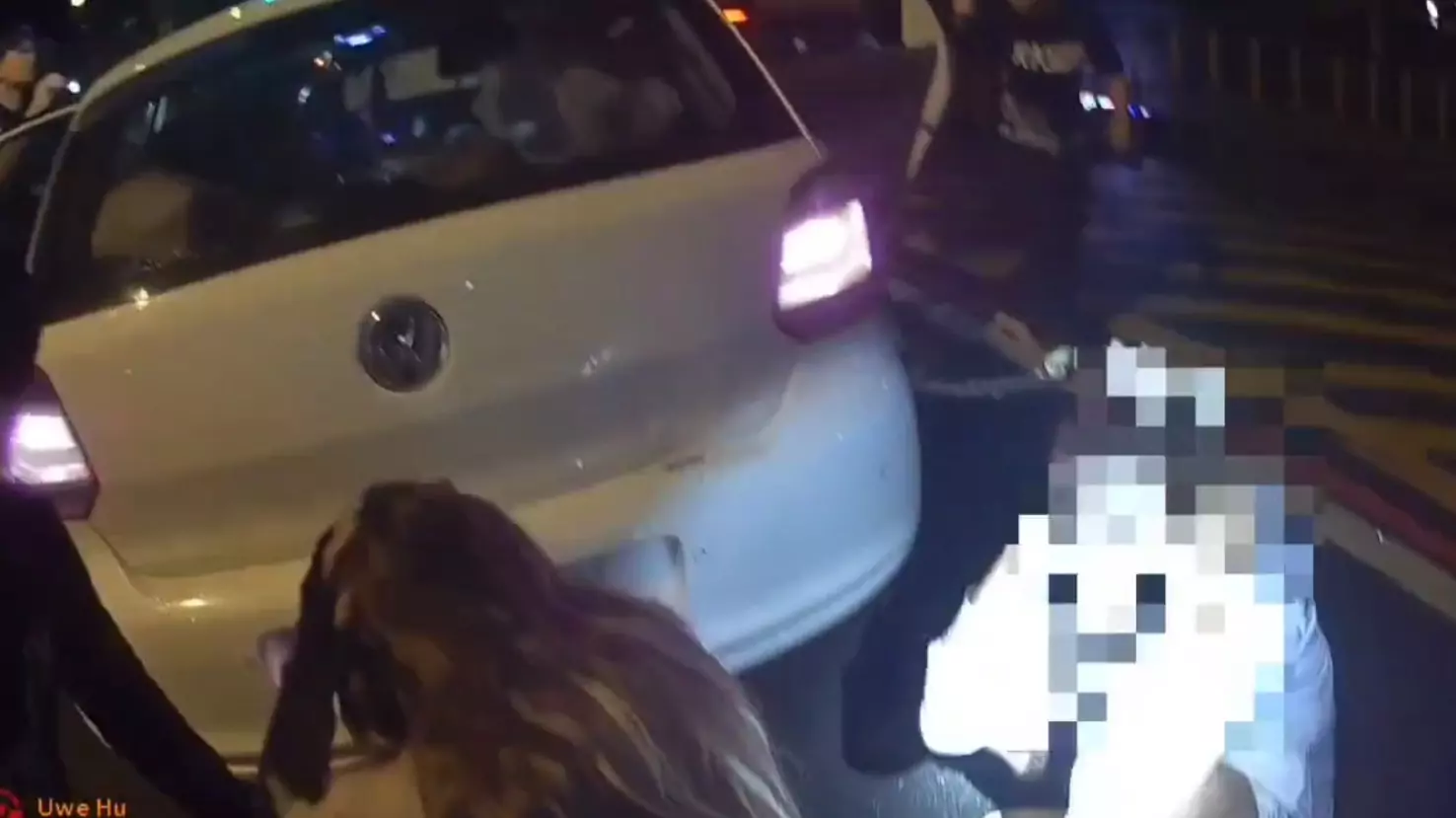 【有片】八德4年輕人行車不穩稱失眠聊天散心 保大眼尖搜出喪屍煙彈 【有片】八德4年輕人行車不穩稱失眠聊天散心 保大眼尖搜出喪屍煙彈