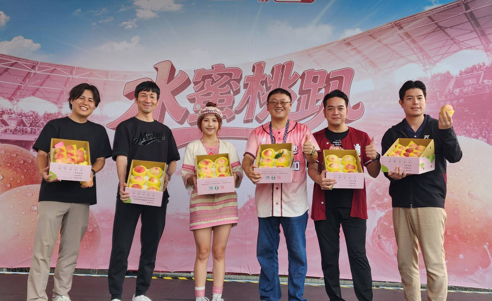 樂天球迷瘋搶拉拉山水蜜桃 桃園農業局:今天還買得到 1094828