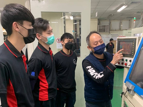 入學即就業!萬能科大攜手勞動部開公費專班 打造青年職涯新捷徑 5454