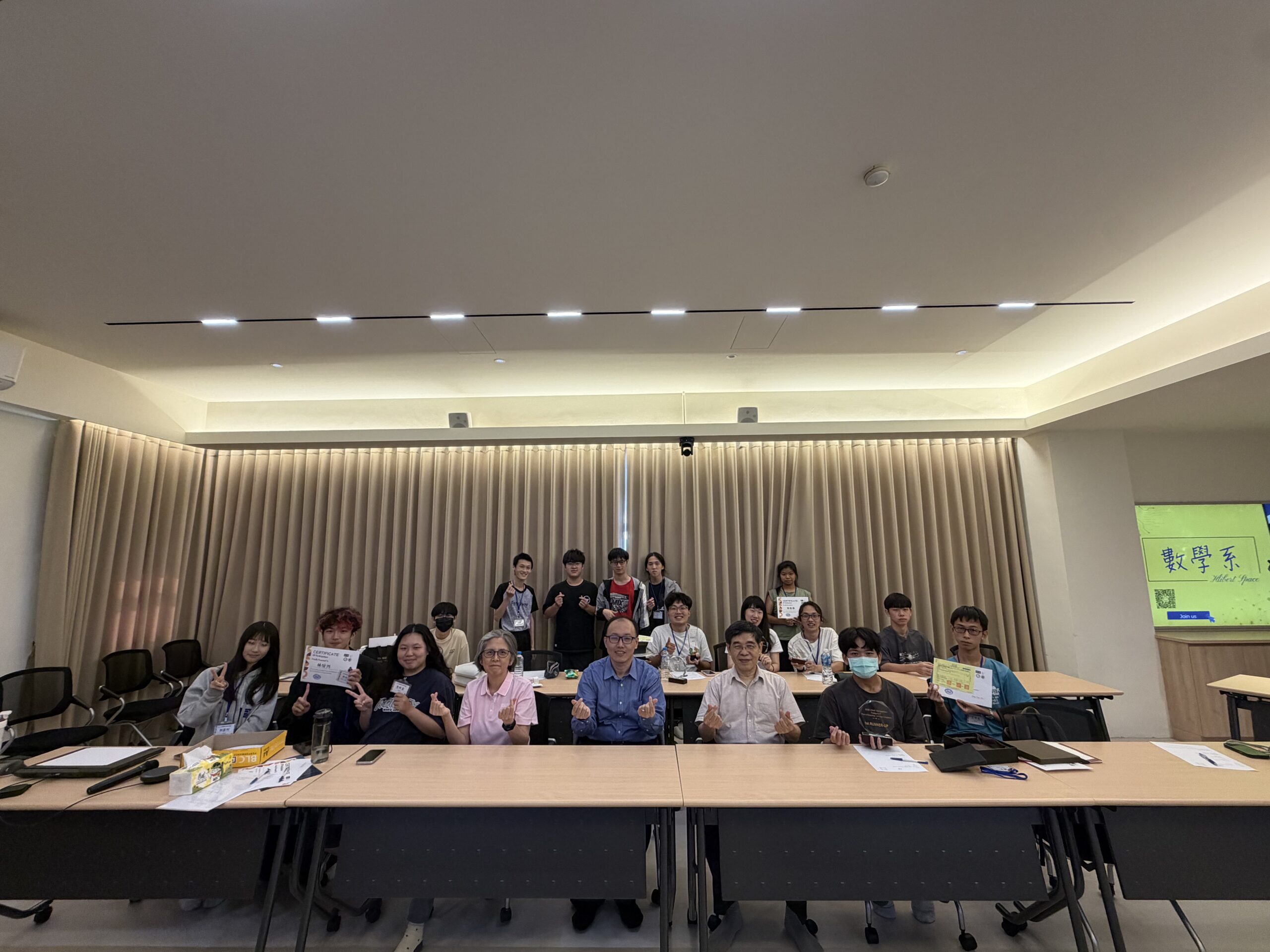 東海應用數學系祭50萬女數學家獎學金,跨國競賽助攻AI職涯 619D5934 FA03 435B 8C84 105154B24C98 scaled
