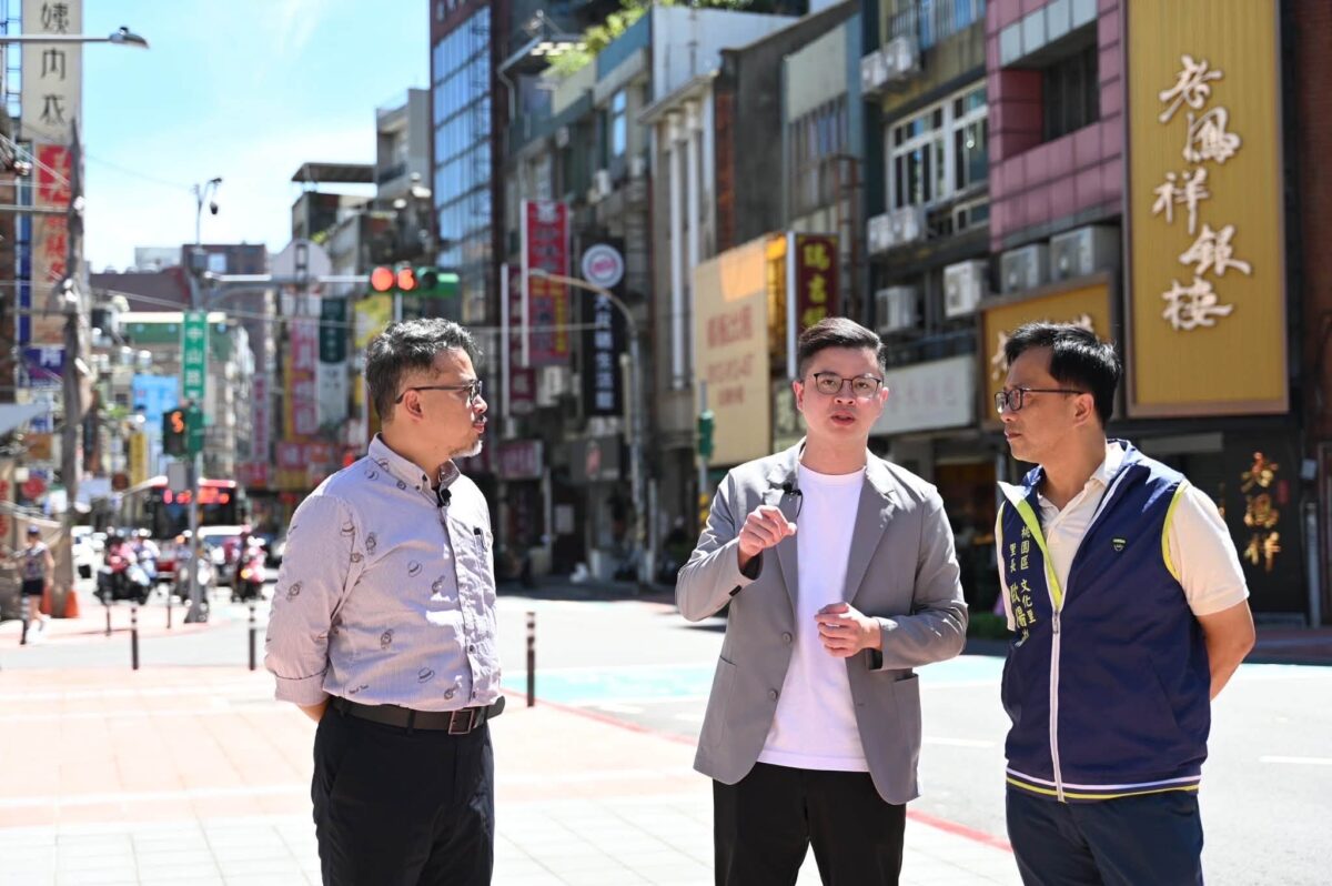 桃園成功路960公尺人行道升級 凌濤:讓民眾有更友善步行環境 739391140 1355291886780208 255686467733346437 n