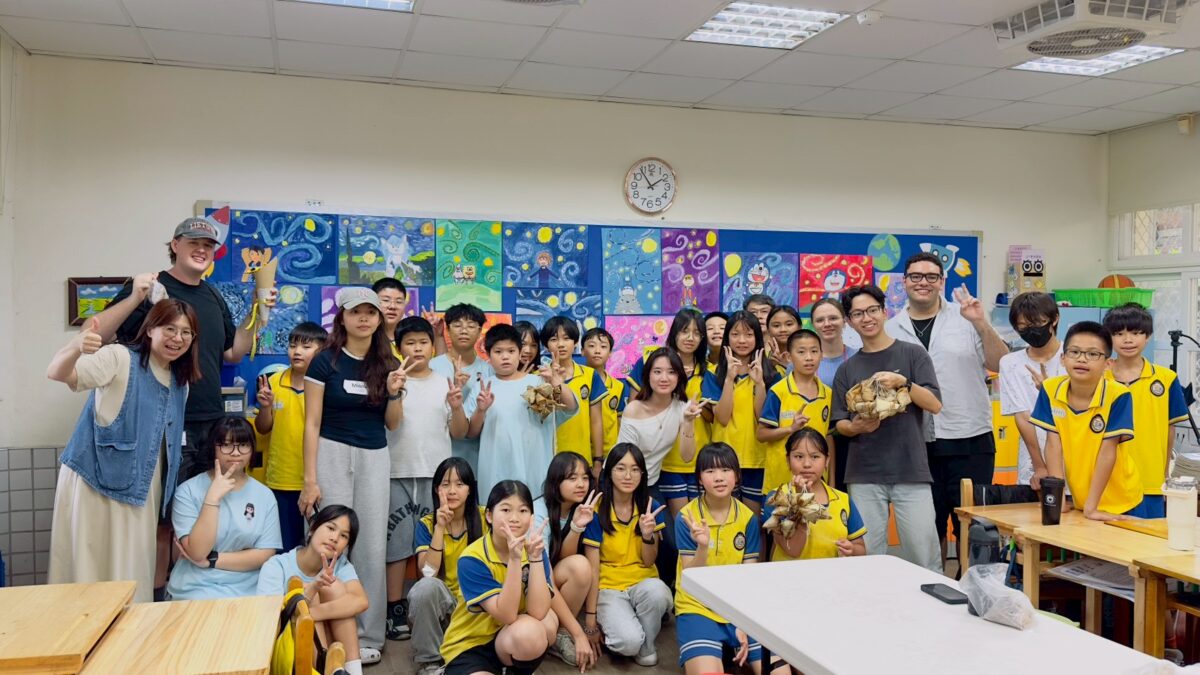 雲端網友相見歡!蘆竹公埔國小迎台大國際生 攜手包粽交流文化 792078 0