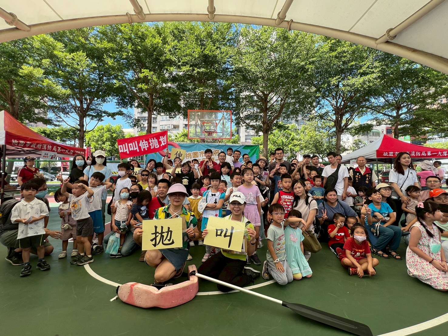 三民消防分隊強化戲水安全觀念 防溺知識融入遊戲加深民眾印象